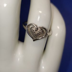 925 Sterl. Silver Genuine Diamond Accent Heart Rin
